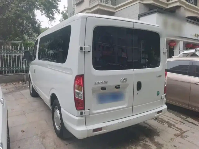 Maxus Xintu V80 — Фото автомобиля 4