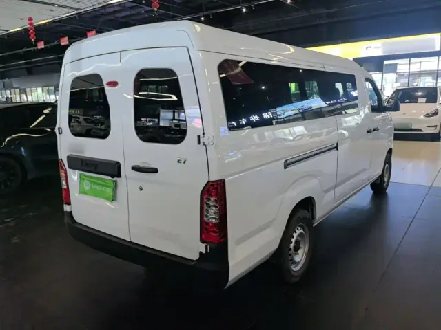 Karry Jiangtun E7 — Фото автомобиля 6