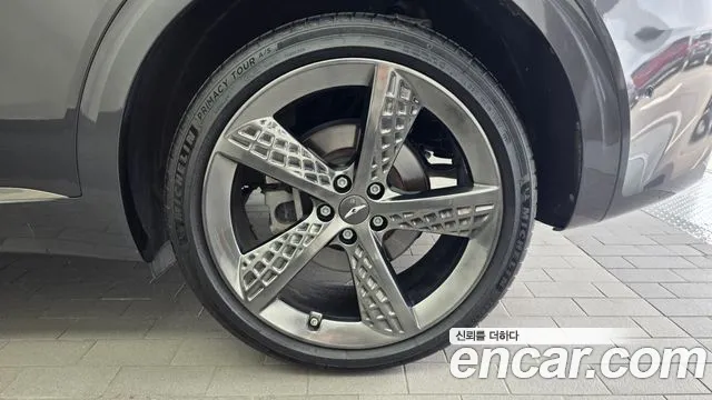 Genesis GV70 2.5T Бензин 2WD — Фото автомобиля 18