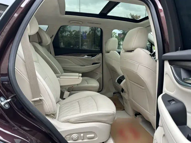 Buick Enclave — Фото автомобиля 16