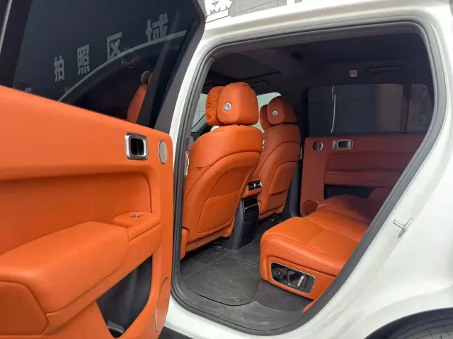 Li Auto L7 — Фото автомобиля 6