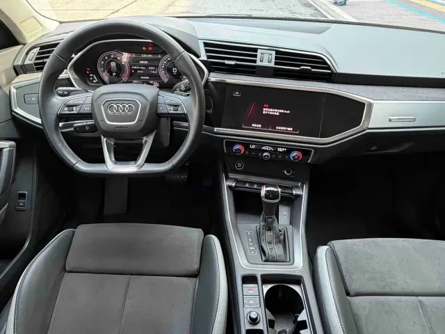 Audi Q3 — Фото автомобиля 10
