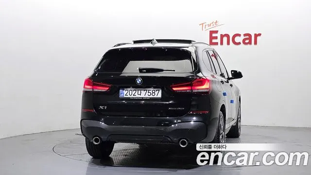 BMW X1 — Фото автомобиля 3