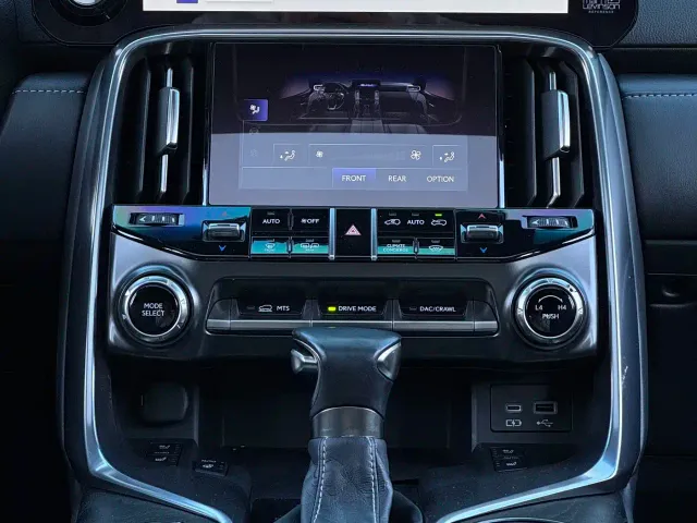 Lexus LX — Фото автомобиля 20