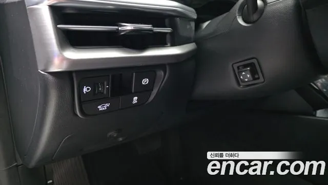 Hyundai Grandeur Grandeur (GN7) 3.5 LPG 2WD (Такси) — Фото автомобиля 18