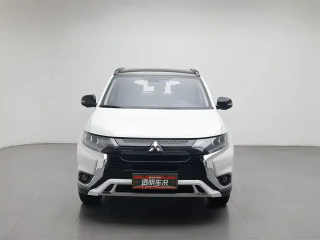 Mitsubishi Outlander — Фото автомобиля 3