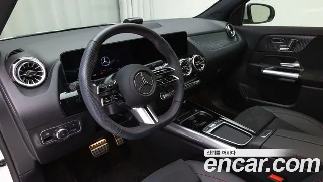 Mercedes-Benz GLA-Class H247 — Фото автомобиля 13