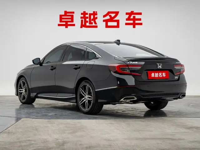 Honda Accord — Фото автомобиля 8