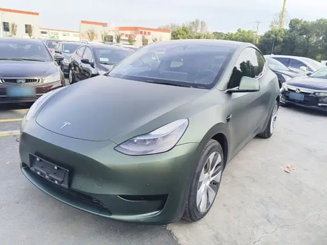 Фотография автомобиля — Tesla Model Y