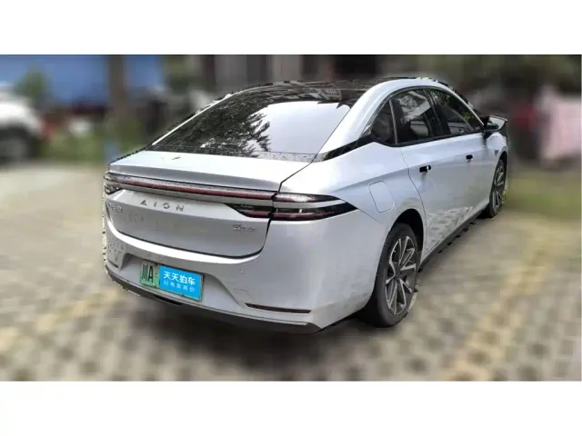 GAC Aion S Plus — Фото автомобиля 2