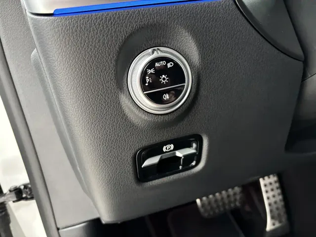 Mercedes-Benz C-Class — Фото автомобиля 15