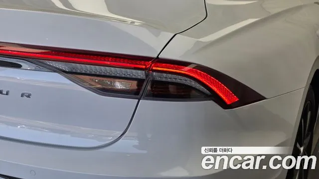 Hyundai Grandeur New — Фото автомобиля 8