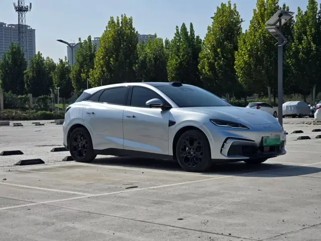 BYD Seal 06 GT — Фото автомобиля 3