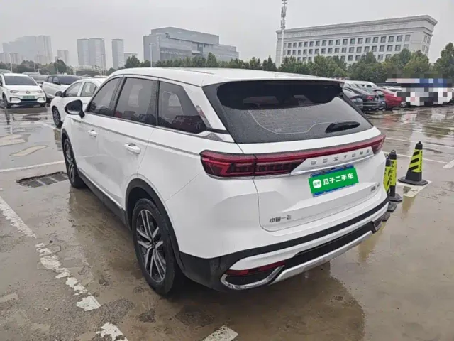 Besturn Bestune T99 2023 2.0T Automatic Premium (8AT) — Фото автомобиля 4