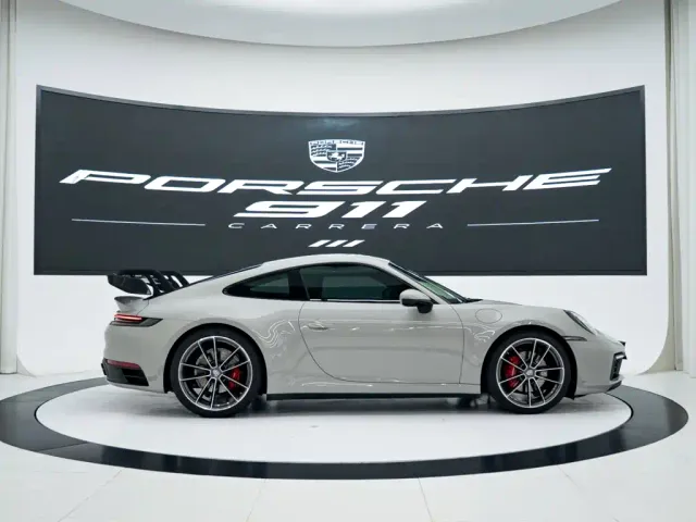 Porsche 911 — Фото автомобиля 6