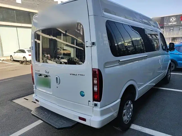 Maxus Xintu V80 — Фото автомобиля 6