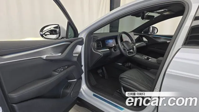 BYD Sealion 7 — Фото автомобиля 10
