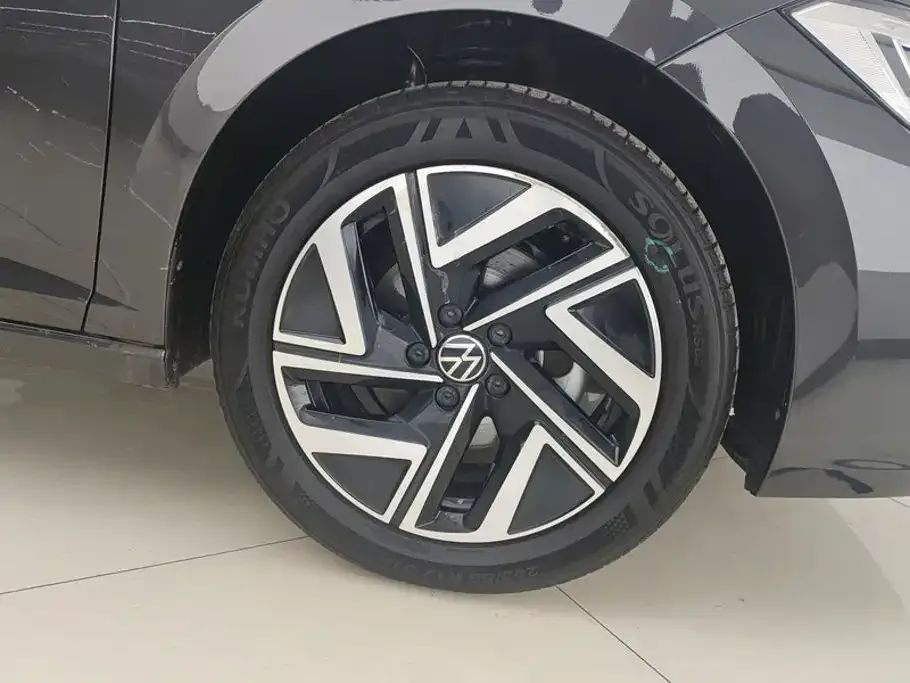 Volkswagen Sagitar 2024 300TSI DSG Surpass Edition — Фото автомобиля 6