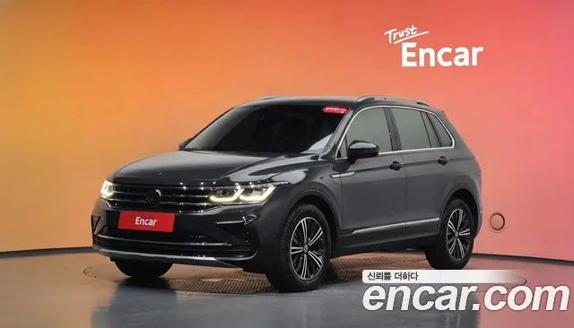 Фотография автомобиля — Volkswagen Tiguan