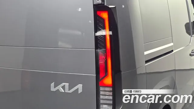 Kia PV5 — Фото автомобиля 8