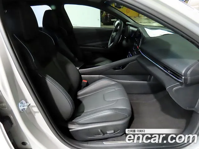 Hyundai AVANTE — Фото автомобиля 8