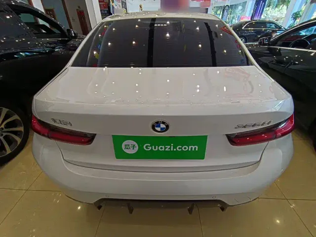 BMW 3 Series — Фото автомобиля 5