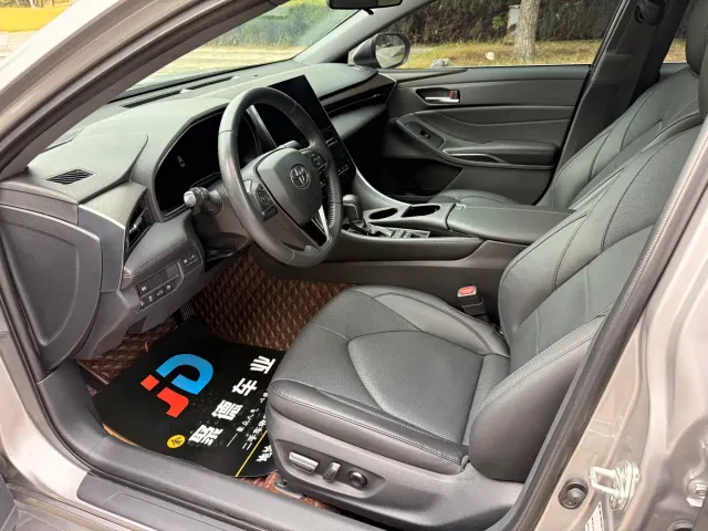 Toyota Avalon — Фото автомобиля 11