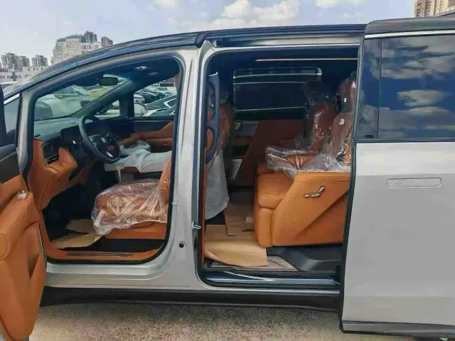 Buick Zhijing Shijia — Фото автомобиля 3