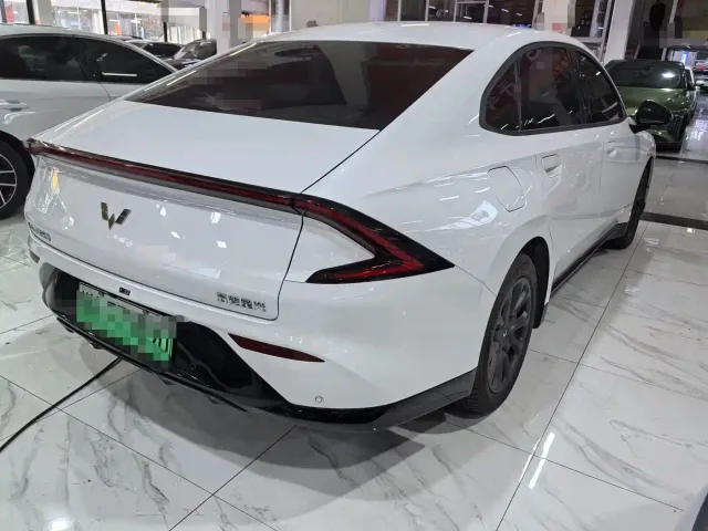 Wuling Starlight — Фото автомобиля 6