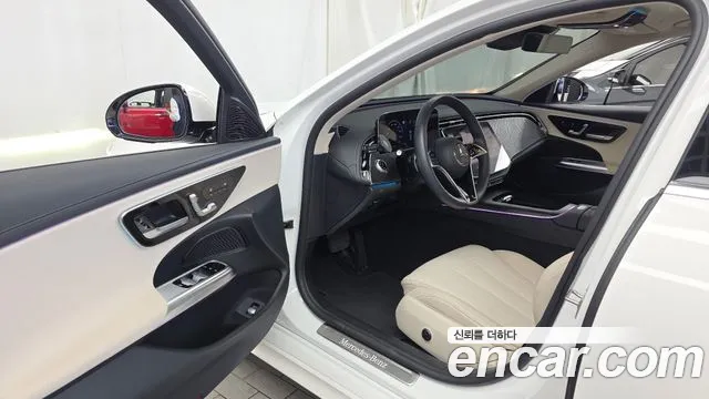 Mercedes-Benz E-Class W214 — Фото автомобиля 15