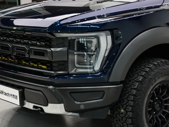 Ford F-150 Raptor — Фото автомобиля 8