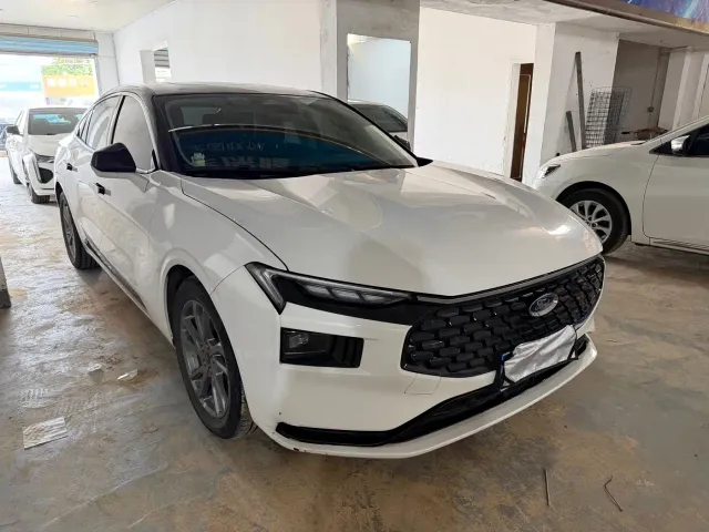 Ford Mondeo — Фото автомобиля 3
