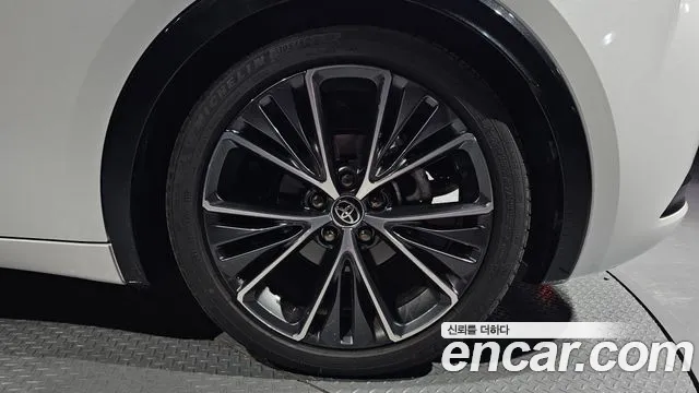 Toyota Prius — Фото автомобиля 18