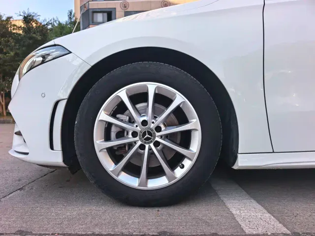 Mercedes-Benz A-Class — Фото автомобиля 21