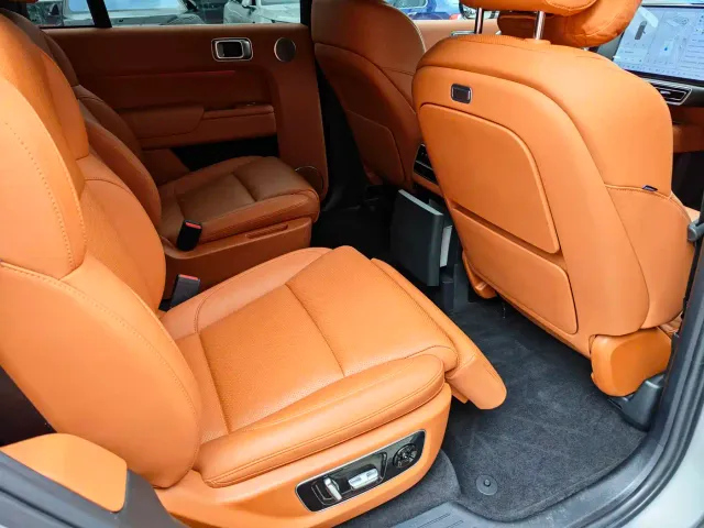 Li Auto L9 — Фото автомобиля 14