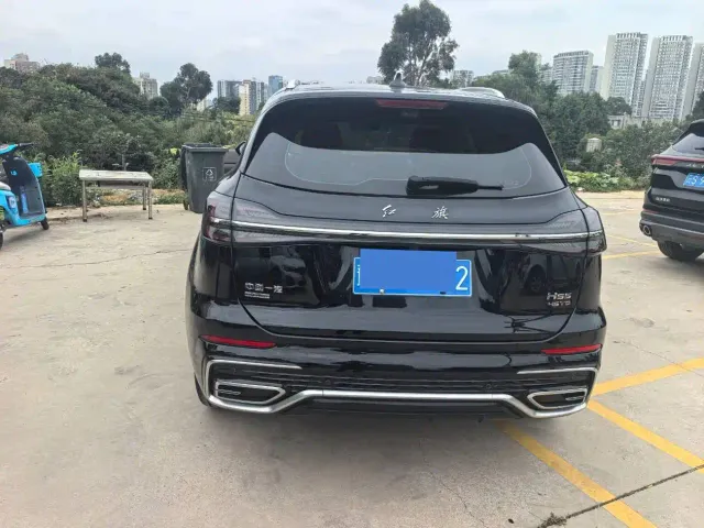 Hongqi HS5 — Фото автомобиля 10