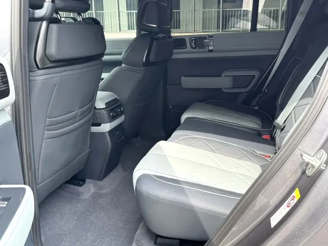 BYD FangChengBao Leopard 5 — Фото автомобиля 5