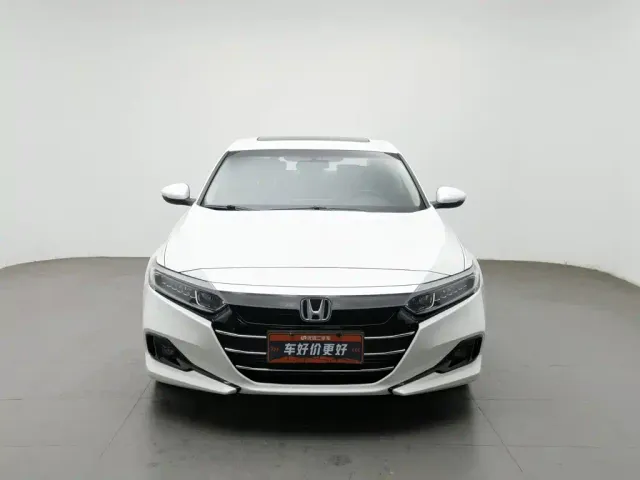 Honda Accord — Фото автомобиля 3