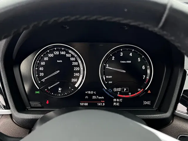 BMW X1 — Фото автомобиля 16
