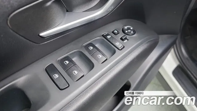 Hyundai Tucson Tucson (NX4) Дизель 2.0 2WD — Фото автомобиля 12