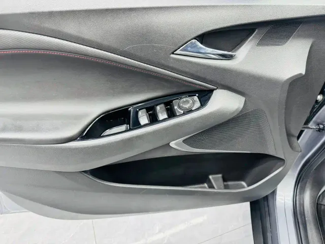 Chevrolet Orlando — Фото автомобиля 8