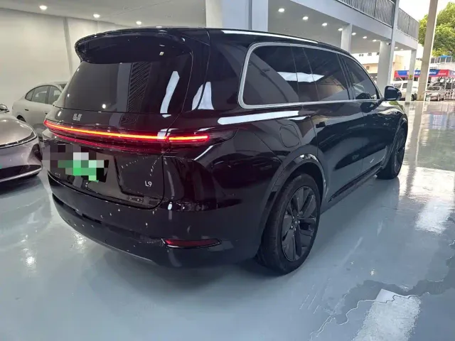 Li Auto L9 — Фото автомобиля 20