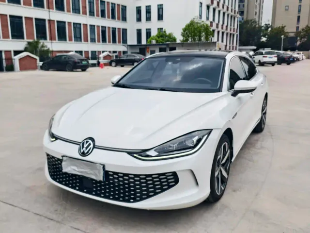 Фотография автомобиля — Volkswagen Lamando