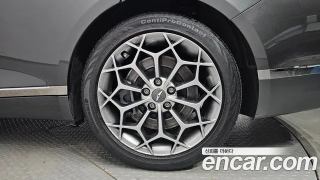 Genesis G80 RG3 — Фото автомобиля 5