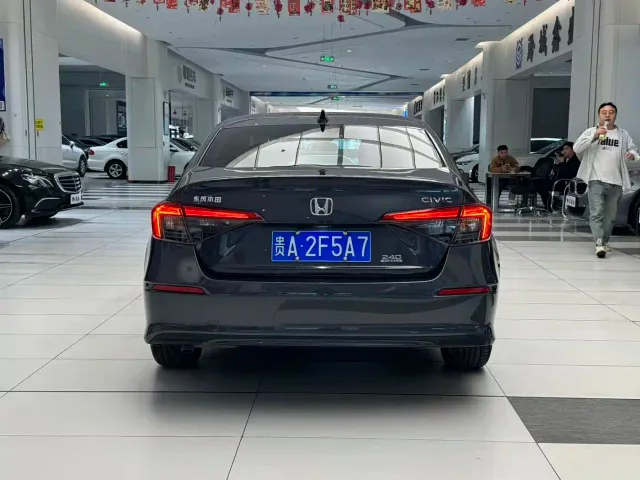 Honda Civic — Фото автомобиля 5