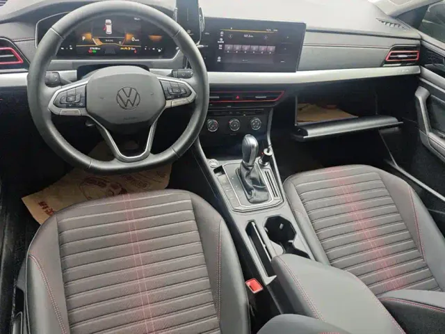 Volkswagen Lavida — Фото автомобиля 12