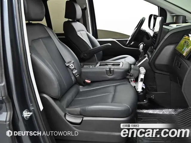 Hyundai Staria Staria L3.5 Tourer 11 мест — Фото автомобиля 10