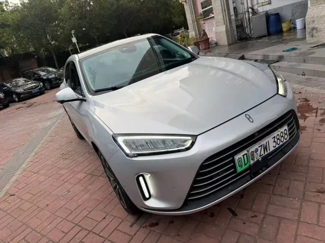 Aito M5 — Фото автомобиля 2