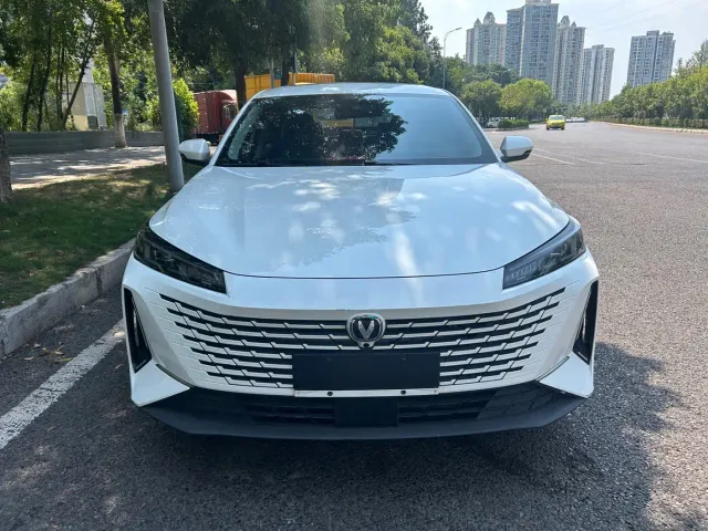 Changan Lamore — Фото автомобиля 2
