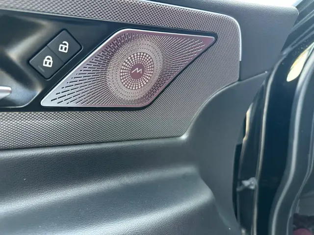 Jaguar XEL — Фото автомобиля 12